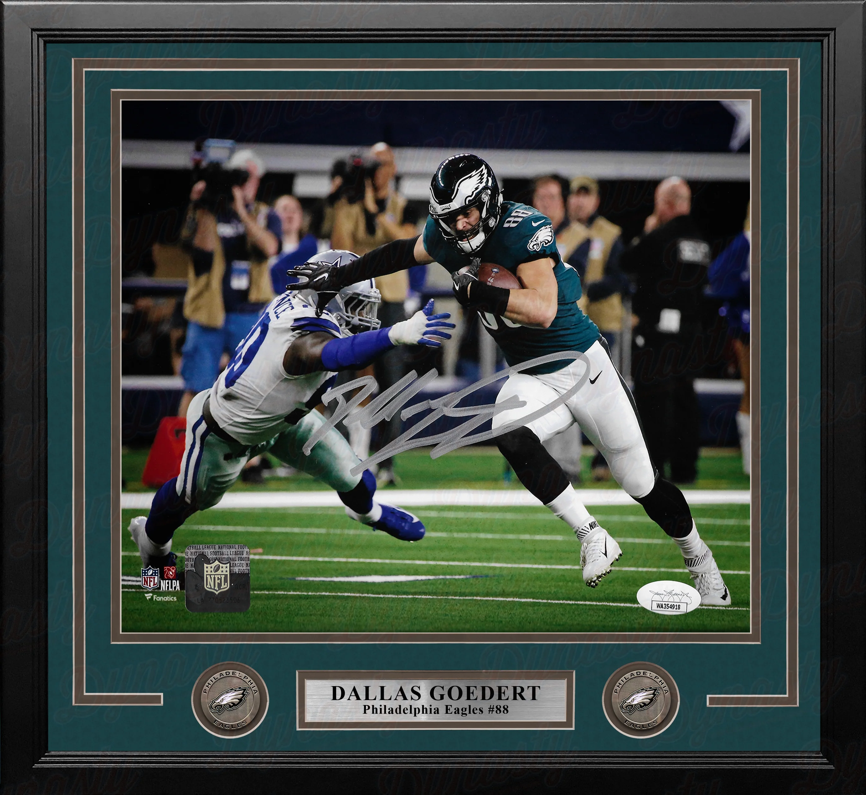 Dallas Goedert v. Cowboys Philadelphia Eagles Autographed 16" x 20" Framed Football Photo